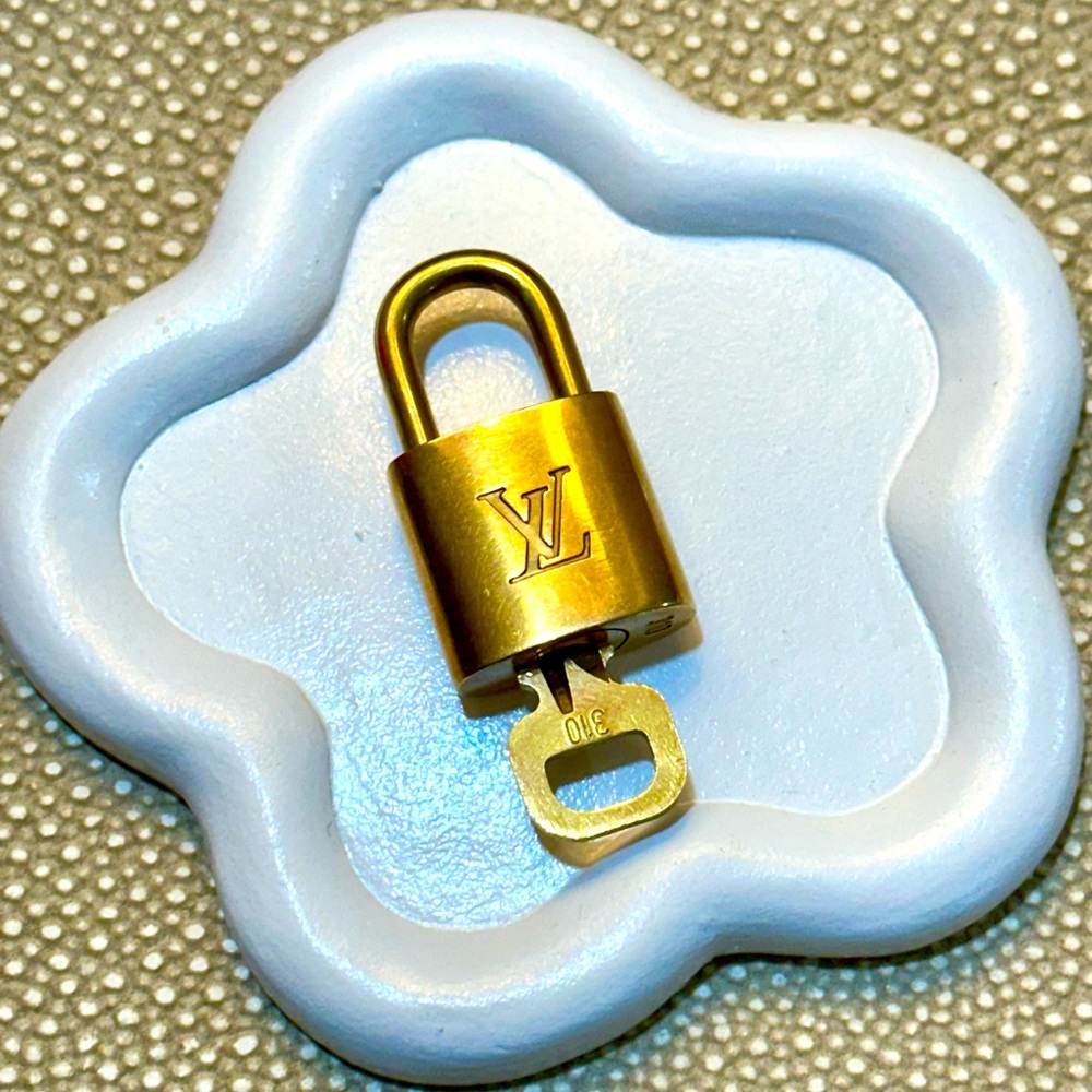 Louis Vuitton lock and key